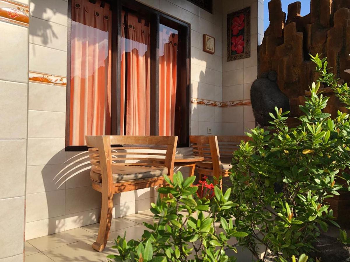 Kerti Beach Bungalow And Restaurant Padangbai  Exteriör bild